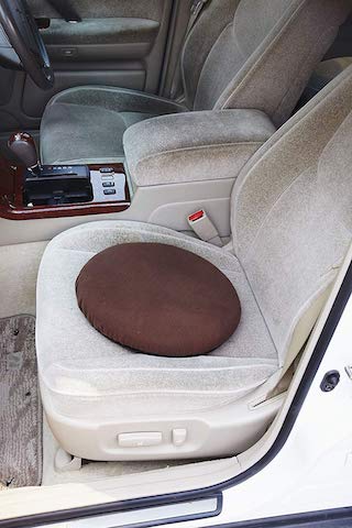 高齢者が車の乗り降りする時にあると嬉しいグッズ 高齢者が車の乗り降りする時にあると嬉しいグッズ